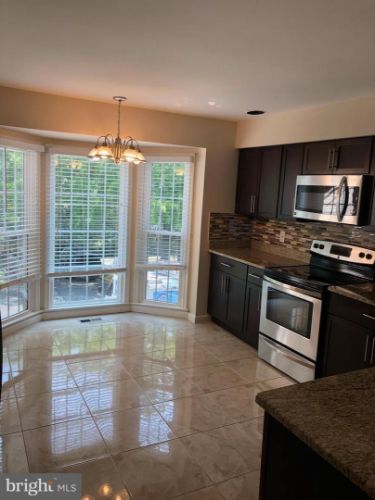Foto del edificio - 7356 Hidden Knolls Ct