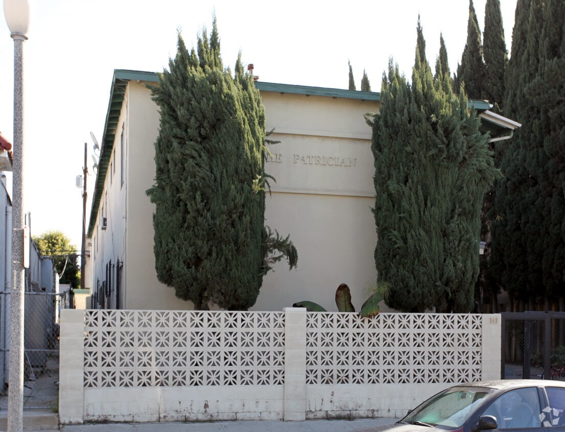 Building Photo - The Patrician