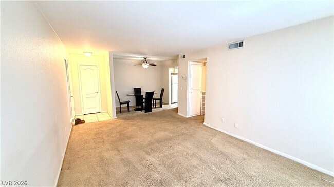 Foto del edificio - 2822 Loveland Dr