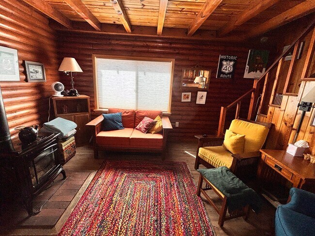 Foto del edificio - 15739 Spruce St