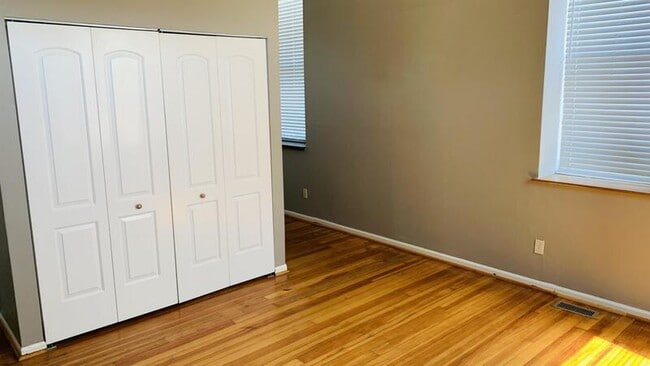 Building Photo - 3349 Nebraska Ave