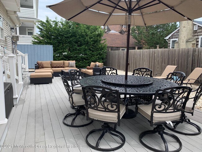 Building Photo - 979 Ocean Ave