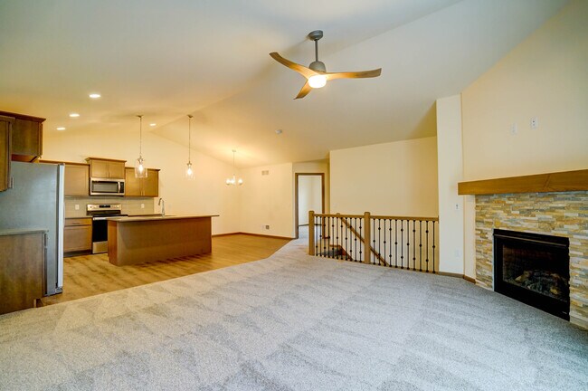 Foto del edificio - 440 Odyssey Ct