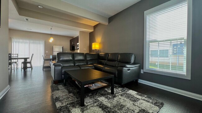 Foto del edificio - 5479 Albany Terrace Way