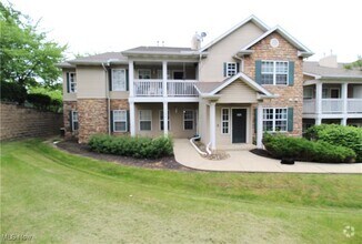 Building Photo - 14800 Lenox Dr