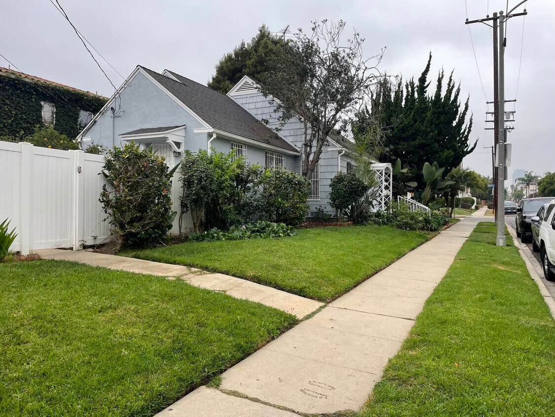 9022 Alcott St, Los Angeles, CA 90035 House Rental in Los Angeles, CA
