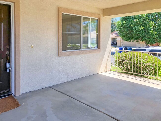 Building Photo - COMING SOON! 3 Bedroom Home in the Desirab...
