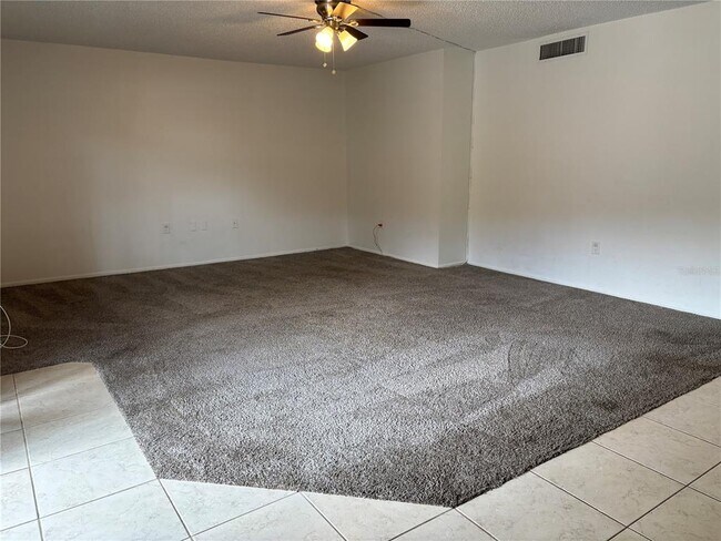 Foto del edificio - 744 116th Ave N