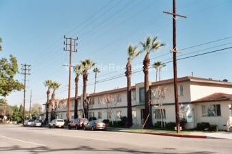 Primary Photo - 10106 Camarillo St