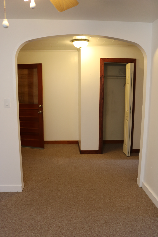 Building Photo - 239 Elm St
