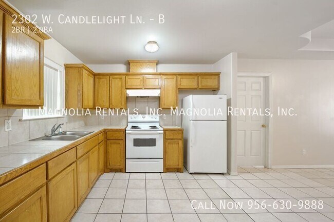 Foto del edificio - 2302 W Candlelight Ln