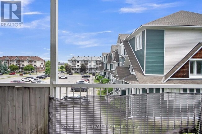 Building Photo - 414 Hillsboro Private