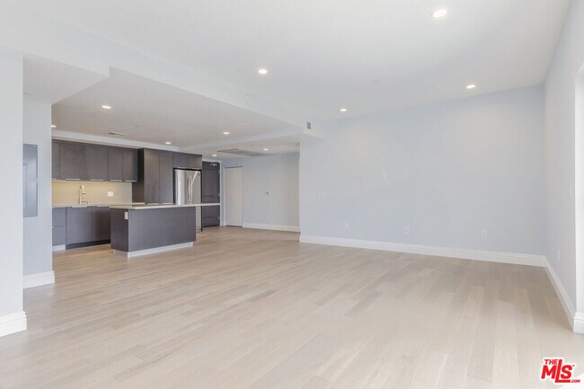 Foto del edificio - 2939 Leeward Ave