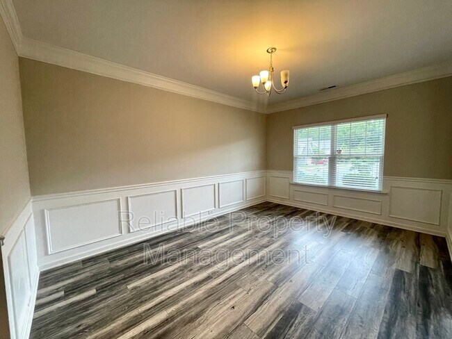 Building Photo - 129 Vandora Hills Pl