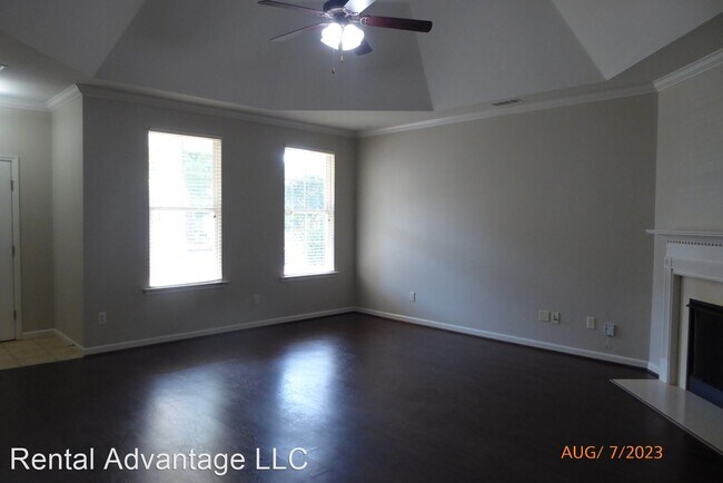 Building Photo - 3 br, 2 bath House - 245 Appleford Rd