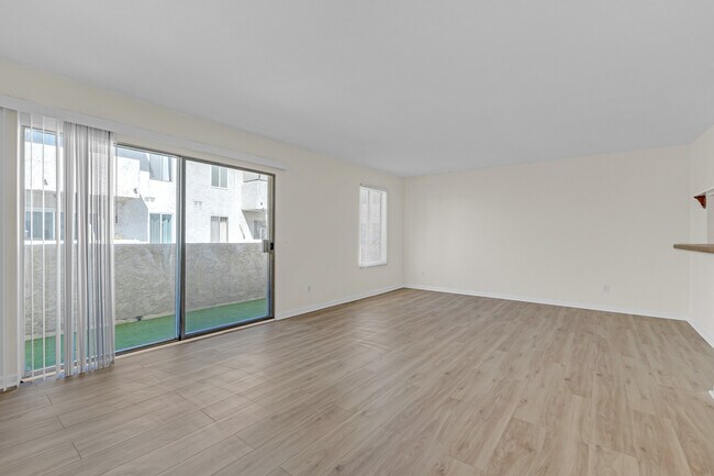 Foto del edificio - 1422 Rock Glen Ave