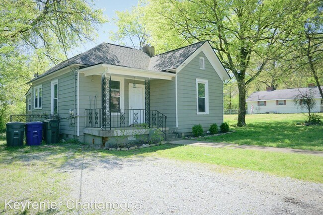 Foto del edificio - 2 br, 1 bath House - 26 Sawyer St