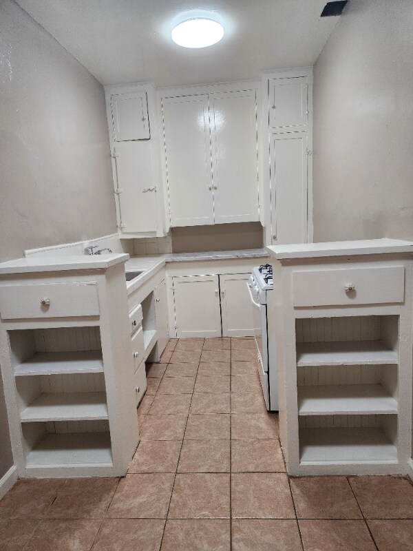 Building Photo - 1152 Broad Ave