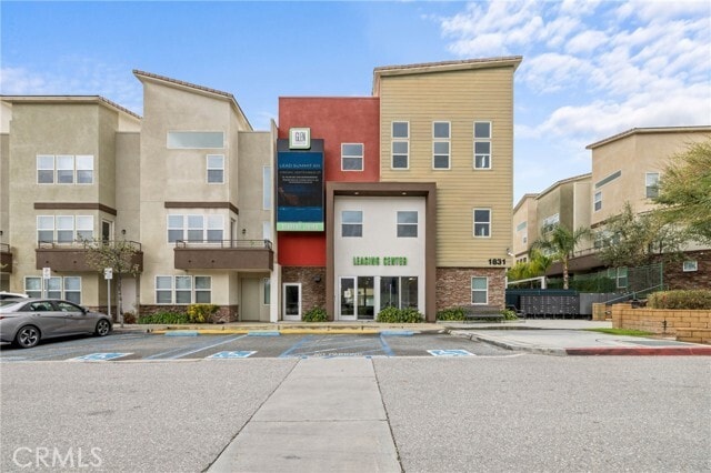 Building Photo - 1831 Northpark Blvd W