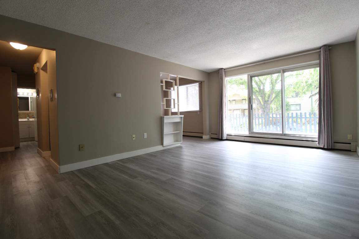 Michelle Manor Apartments 10735 107th St NW Edmonton, AB