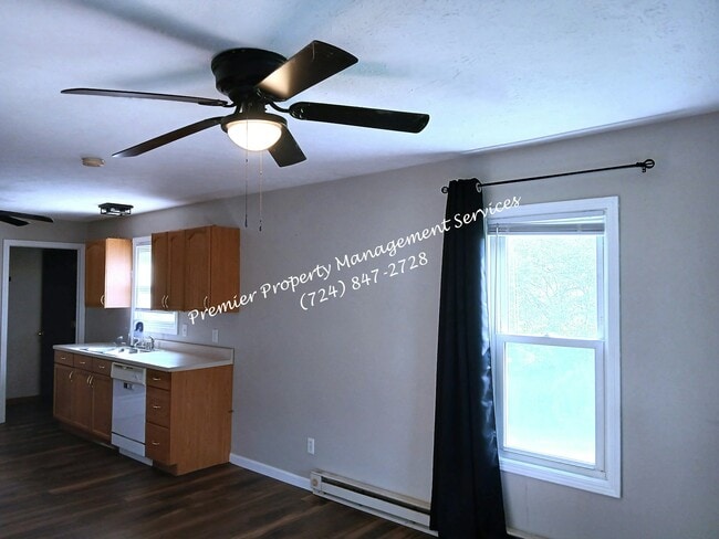 Building Photo - 2806 Mercer West Middlesex Rd