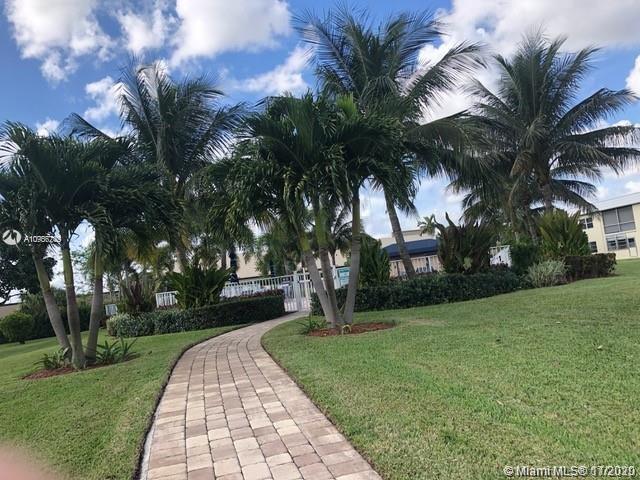 Foto del edificio - 9788 Marina Blvd