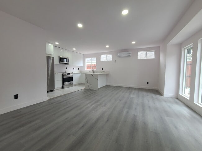 Building Photo - 8951 Kramerwood Pl