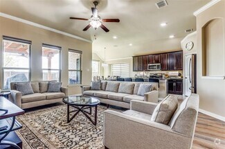 Building Photo - 307 Eden Dr