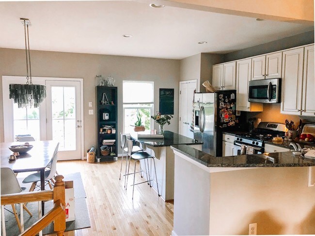 Building Photo - 1501 Wickham Pond Dr