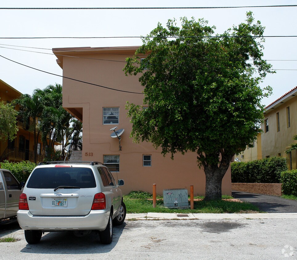 Primary Photo - 513 SW 11th St
