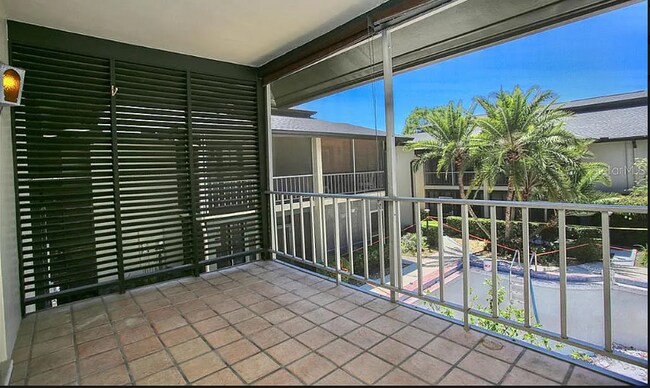 Screened in Porch overlooking Pool - 210 Magnolia Rd