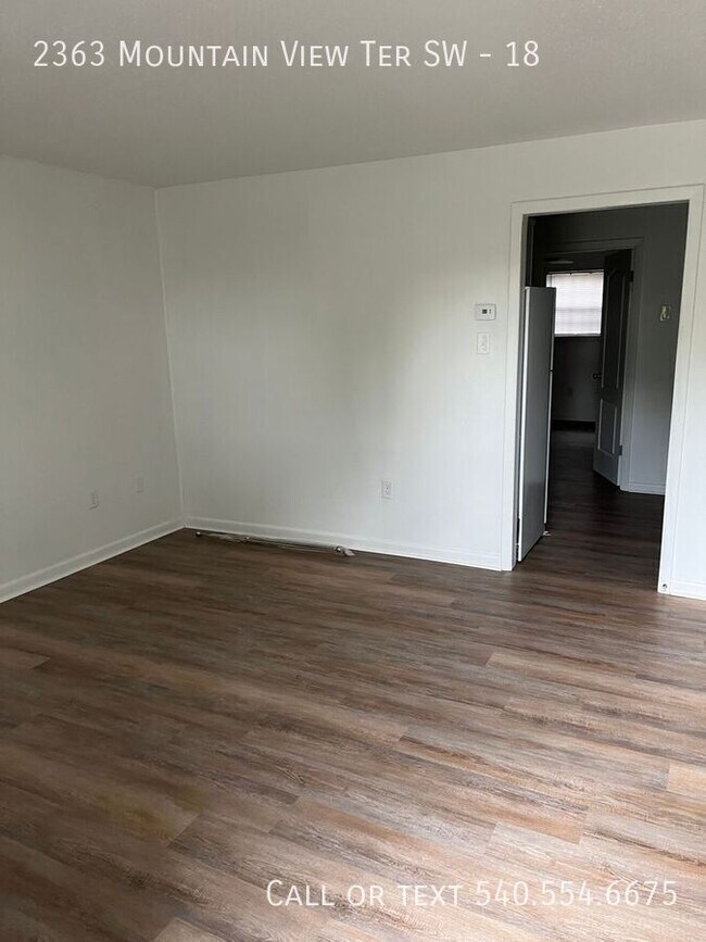 Foto del edificio - 2363 Mountain View Terrace SW