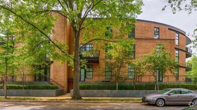 Building Photo - 7542 Cromwell Dr