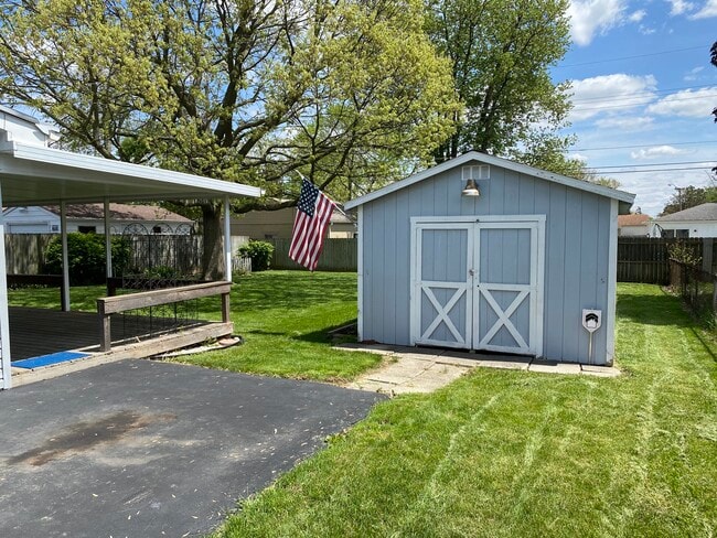 Building Photo - 414 Hiler Rd