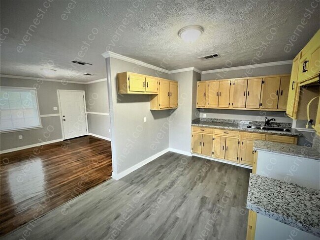 Foto del edificio - 3519 Cottage St