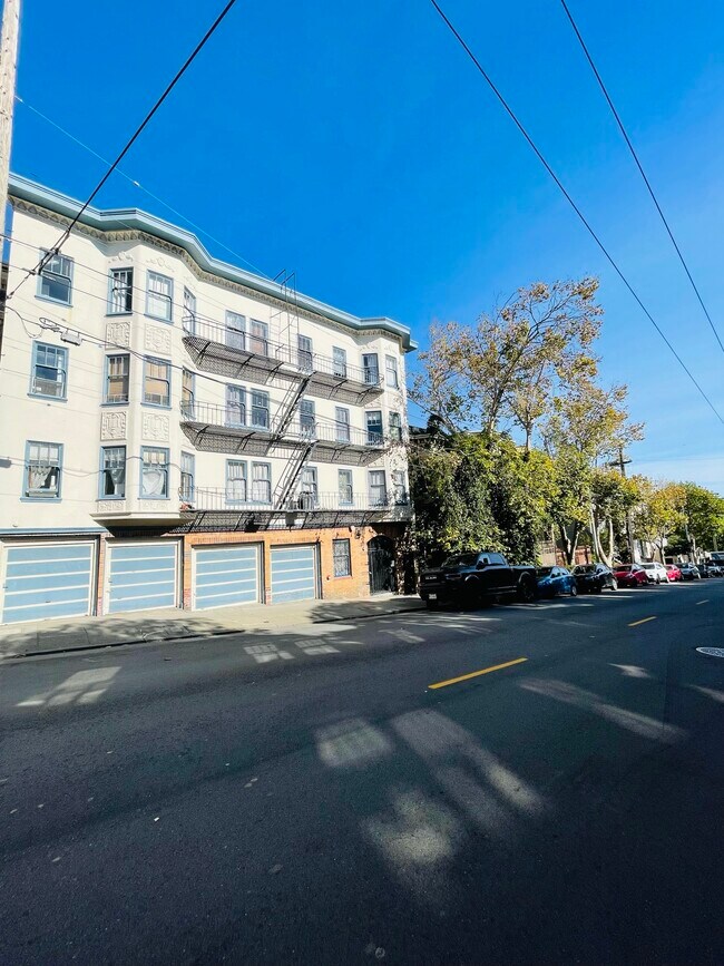 Building Photo - 780 Hayes St