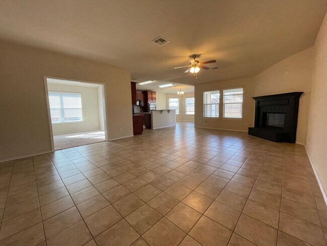 Foto del edificio - 4-Bedroom House for Rent in Killeen - *Get 1/2 off one month of rent!*
