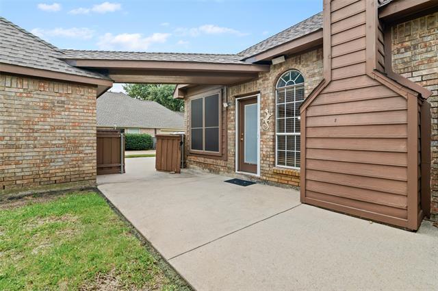 Building Photo - 3152 Almond Dr