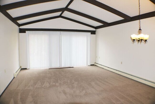 Foto del edificio - $1,300 | 2 Bedroom, 1 Bathroom House | Pet Friendly* | Available for an July 1st, 2026 Move In!