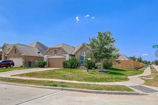Building Photo - 402 Conchola Ln