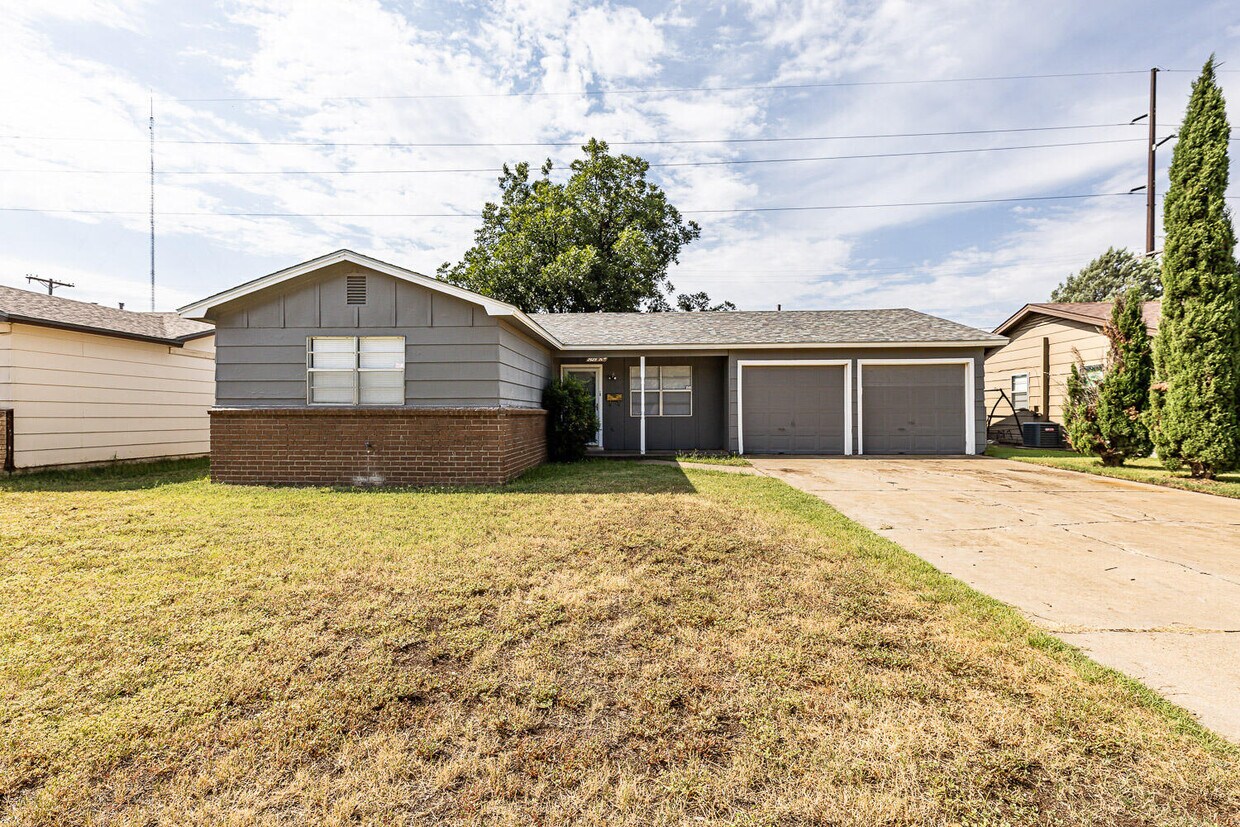Foto principal - 2529 71st St