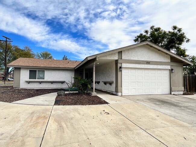 Building Photo - 6960 Morningside Ave