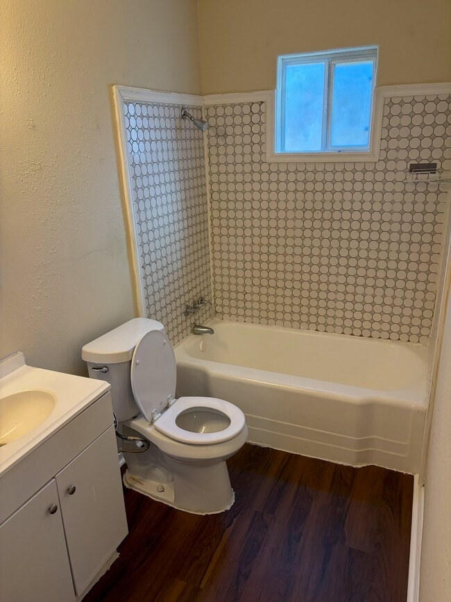 Foto del edificio - 10601 Murr Way