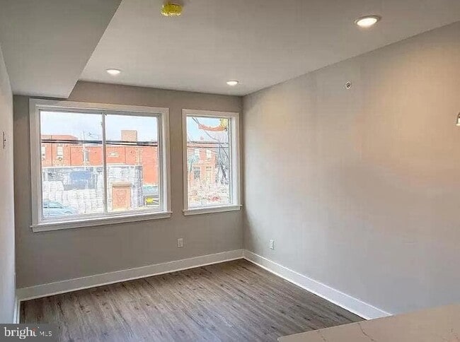 Building Photo - 2425 Frankford Ave