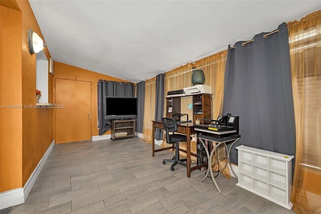 Foto del edificio - 1771 NW 152nd Ter