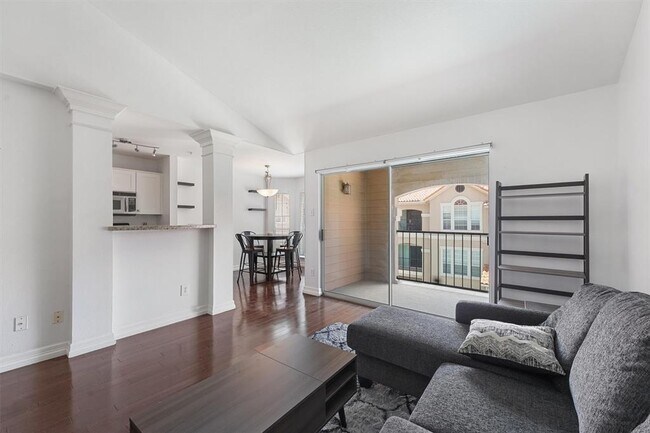 Foto del edificio - 3231 Allen Pkwy