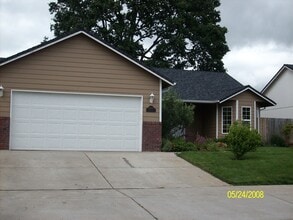 Building Photo - 1049 Argon Ave