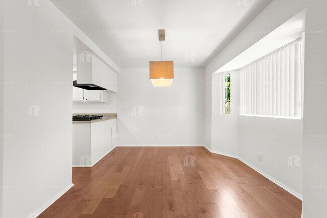 Foto del edificio - 246 Alpine St