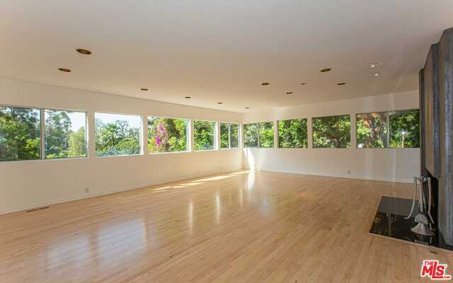 Foto del edificio - 9491 Readcrest Dr