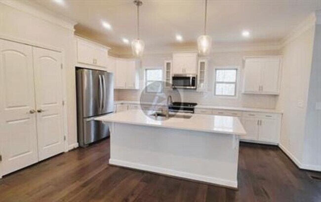 Foto del edificio - 2892 Boone Dr